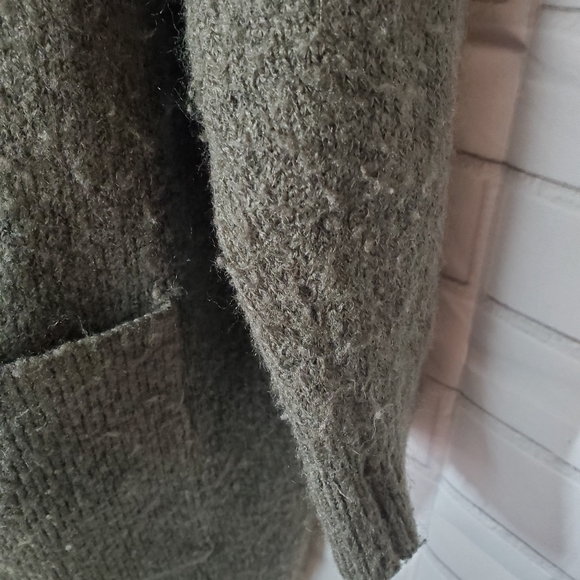 Forever 21 Contemporary Sage Green Open Cardigan Sweater - Picture 3 of 5